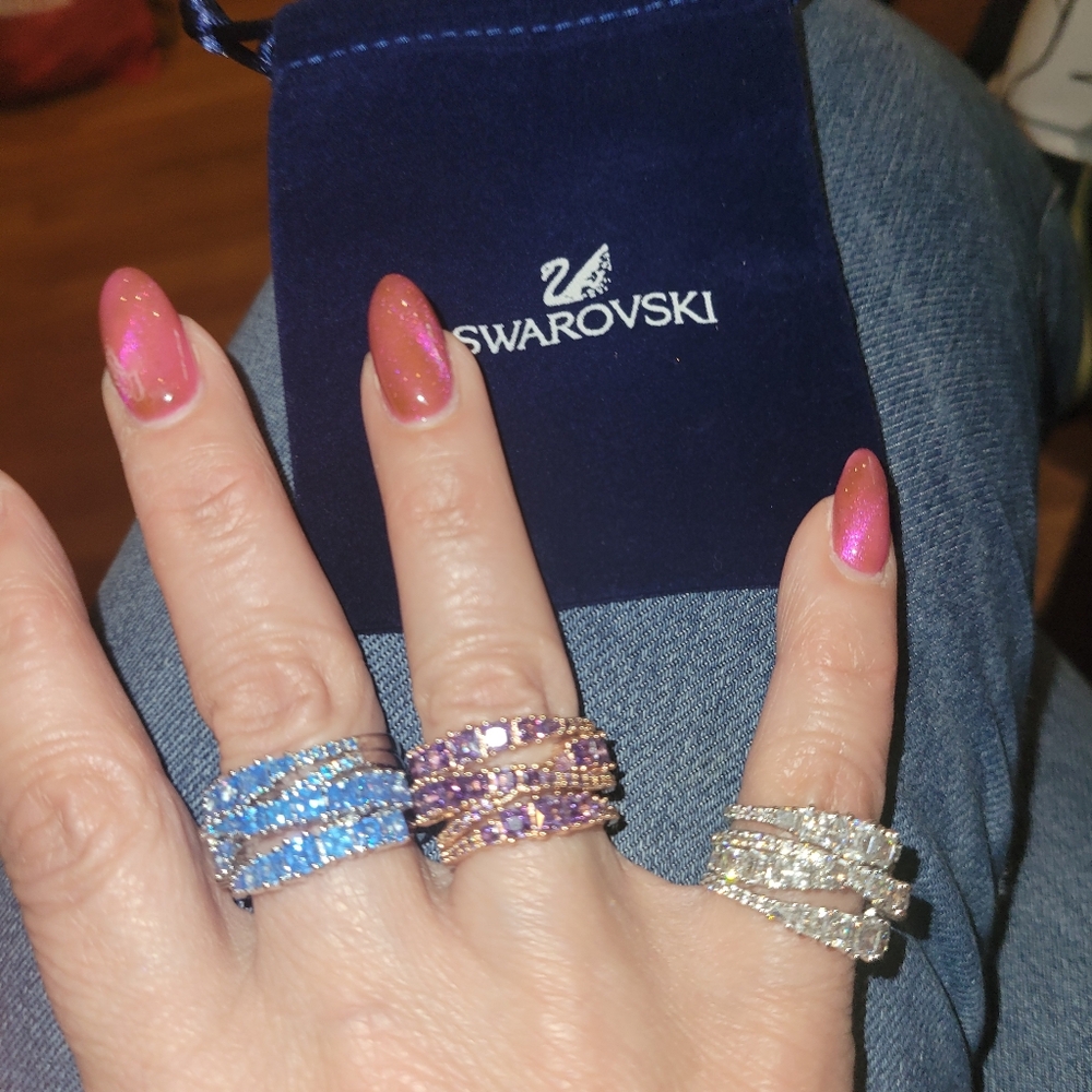 BIG SALE❣️GORGEOUS NEW TWIST SWAROVSKI HYPERBOLA RING ALL SIZES & ALL COLORS